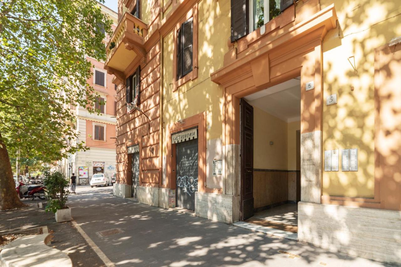 Piazza Nievo A Trastevere! Apt Con Balcone Rome Exterior photo